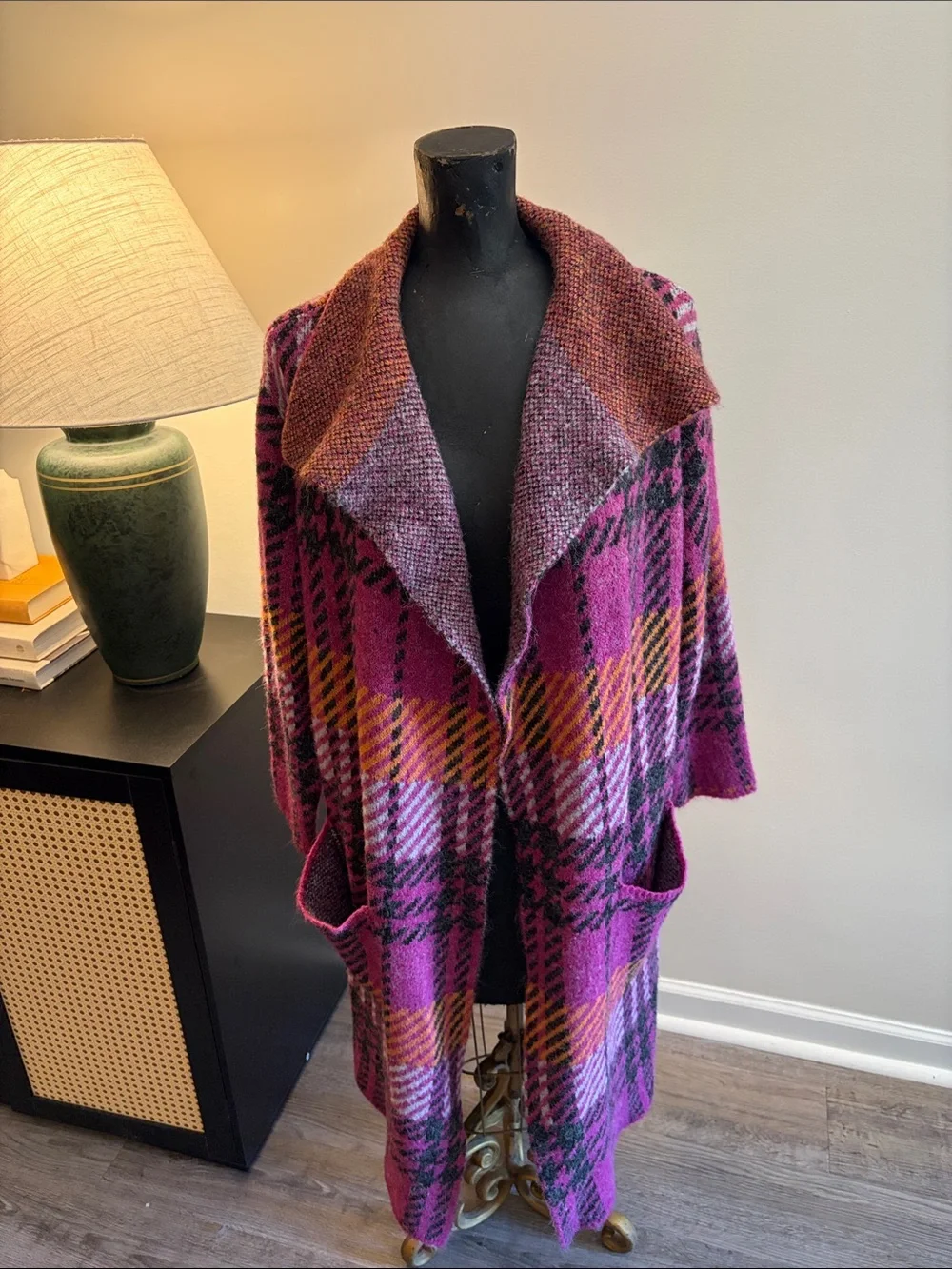 Joseph A. Magenta Plaid Open-Front Longline Cardigan M Fall Fireside Cabin Lodge